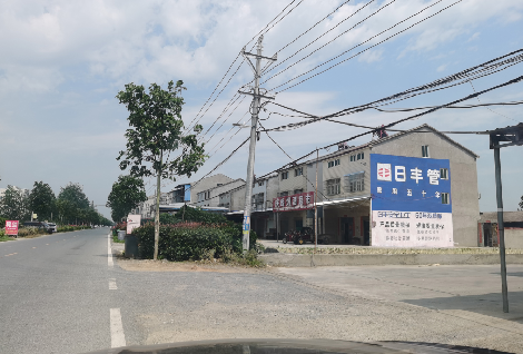 德保如何能保证墙体广告的醒目性？